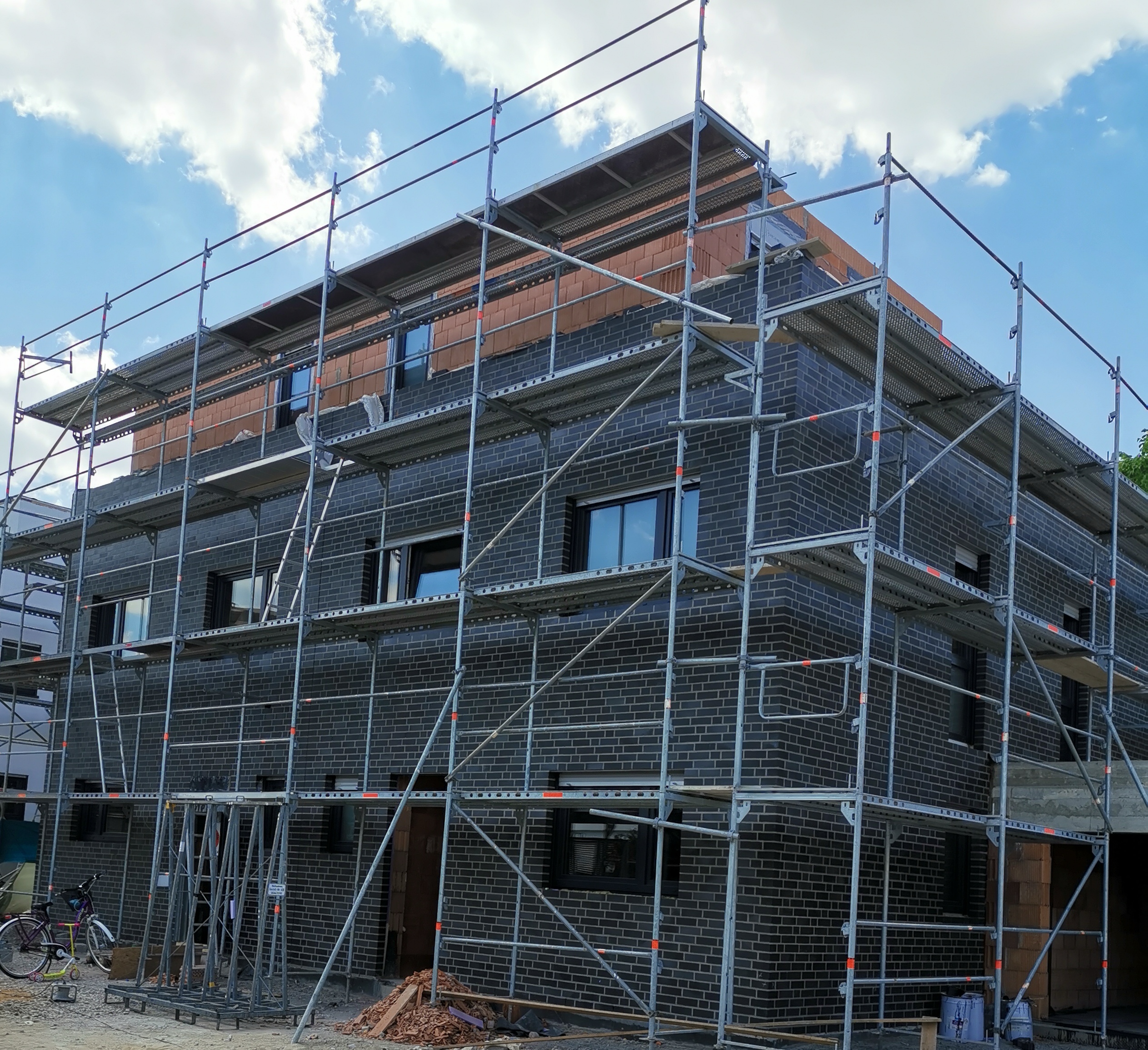 Fenster & Türen im modernen Neubau